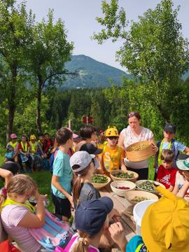 Čajanka pri Prežihovi bajti (1)